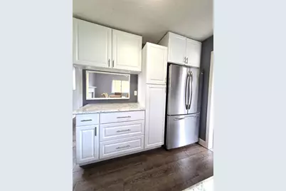 9224 Comstock Drive, Colerain Township, OH 45231 - Photo 7