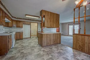 2921 Tylersville Rd, Hamilton, OH 45015 - Photo 11