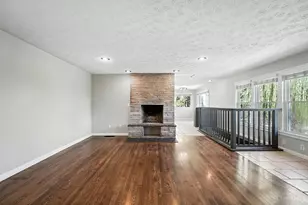 346 Hyde Park Dr, Hamilton, OH 45013 - Photo 7