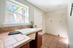 8907 Eldora Dr, Sycamore Township, OH 45236 - Photo 33