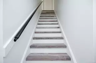 124 Valencia St, Cincinnati, OH 45219 - Photo 27