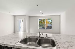 10372 Mae Ct, Colerain Township, OH 45251 - Photo 15