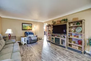 3663 Sandralin Dr, Colerain Township, OH 45247 - Photo 3