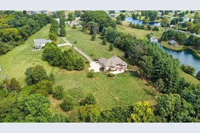 4058 Braxton Trail Lane, Logan Twp, IN 47025 - Photo 3