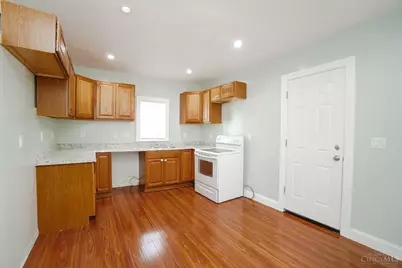 2045 First Avenue, Springfield Township, OH 45224 - Photo 9