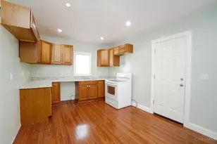 2045 1st Ave, Springfield Township, OH 45224 - Photo 9