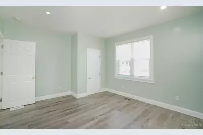 2045 First Avenue, Springfield Township, OH 45224 - Photo 13