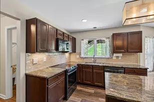 8708 Quietwood Ln, Miami Township, OH 45002 - Photo 27