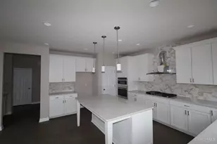 385 Glen Abbey Ln, Hamilton Township, OH 45039 - Photo 11