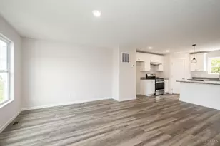 10354 Fay Ln, Colerain Township, OH 45251 - Photo 5