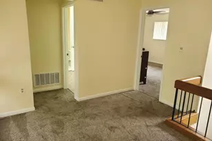 256 Centerbury Ct, Springdale, OH 45246 - Photo 9