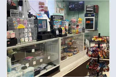 5700 Highland Ave, Elmwood Place, OH 45216 - Photo 5