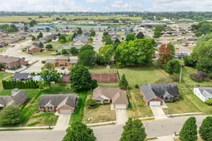 410 Armand Dr, Troy, OH 45373 - Photo 55