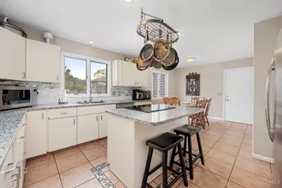 7229 W Hartford Court, West Chester, OH 45069 - Photo 11