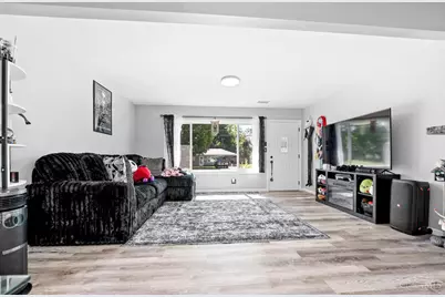 1008 W Main Street, Loveland, OH 45140 - Photo 5