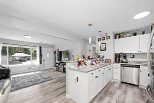 1008 W Main St, Loveland, OH 45140 - Photo 7