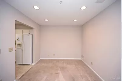 228 Edinburgh Lane, Springdale, OH 45246 - Photo 11