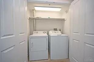 228 Edinburgh Ln, Springdale, OH 45246 - Photo 23