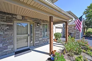 228 Edinburgh Ln, Springdale, OH 45246 - Photo 5