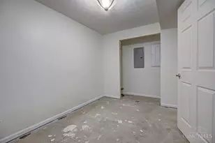 1221 Waterbury Dr, Carlisle, OH 45005 - Photo 33