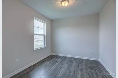 1221 Waterbury Drive, Carlisle, OH 45005 - Photo 5