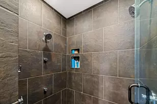 404 Reading Rd, Cincinnati, OH 45202 - Photo 25