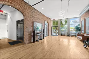 404 Reading Rd, Cincinnati, OH 45202 - Photo 7
