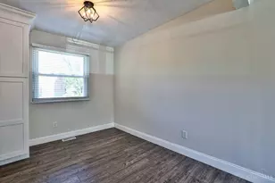 7080 Petri Dr, Anderson Township, OH 45230 - Photo 9