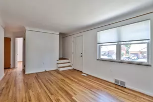 1246 Thurnridge Dr, Reading, OH 45215 - Photo 7