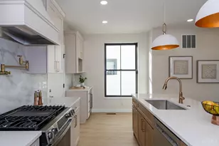 1635 Clayton St, Cincinnati, OH 45206 - Photo 11