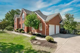 9873 Kittywood Dr, Colerain Township, OH 45252 - Photo 5