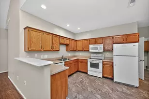 2403 Traverse Creek Dr, Miami Township, OH 45150 - Photo 15