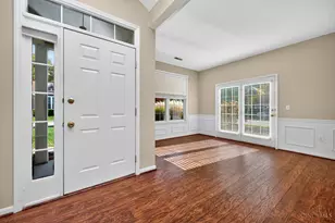 2403 Traverse Creek Dr, Miami Township, OH 45150 - Photo 9