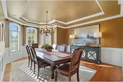 580 Winding River Boulevard, Hamilton Township, OH 45039 - Photo 7