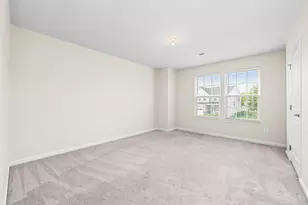 8158 Valley Crossing Dr, Colerain Township, OH 45247 - Photo 17