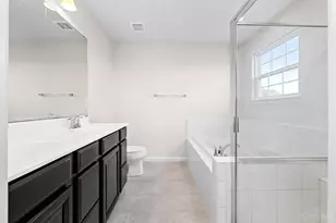 8158 Valley Crossing Dr, Colerain Township, OH 45247 - Photo 15