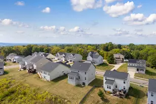 8158 Valley Crossing Dr, Colerain Township, OH 45247 - Photo 25