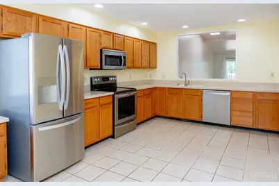 221 Miami Lakes Drive, Milford, OH 45150 - Photo 7