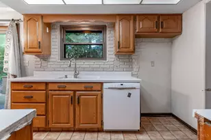 2006 Washington Creek Ln, Washington Twp, OH 45458 - Photo 11