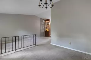 2006 Washington Creek Ln, Washington Twp, OH 45458 - Photo 5