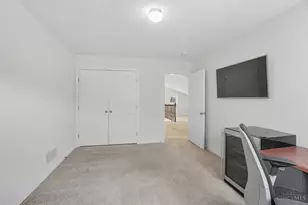 1910 Chase Ave, Cincinnati, OH 45223 - Photo 37