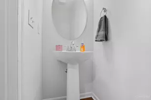 1910 Chase Ave, Cincinnati, OH 45223 - Photo 21