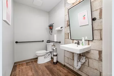 4456 Bridgetown Road, Green Township, OH 45211 - Photo 21