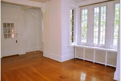 2367 Fairview Avenue, Cincinnati, OH 45219 - Photo 5