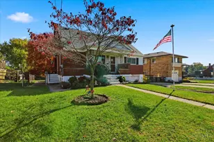 3492 Moonridge Dr, Green Township, OH 45248 - Photo 5