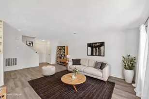 435 Hartford Ct, Hamilton Township, OH 45039 - Photo 9