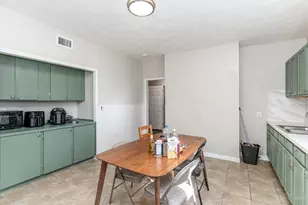 2320 Maplewood Ave, Cincinnati, OH 45219 - Photo 11