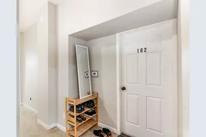 2320 Maplewood Avenue, Cincinnati, OH 45219 - Photo 5