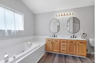 792 Oak Forest Drive, Hamilton Township, OH 45152 - Photo 39