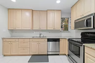 63 Stillmeadow Dr, Pierce Township, OH 45245 - Photo 15